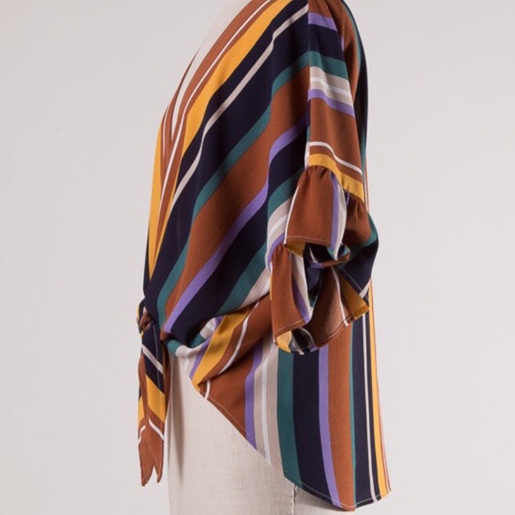 ❗️One Left❗️NWT Short Sleeve Stripe Cardigan - Picture 6 of 7